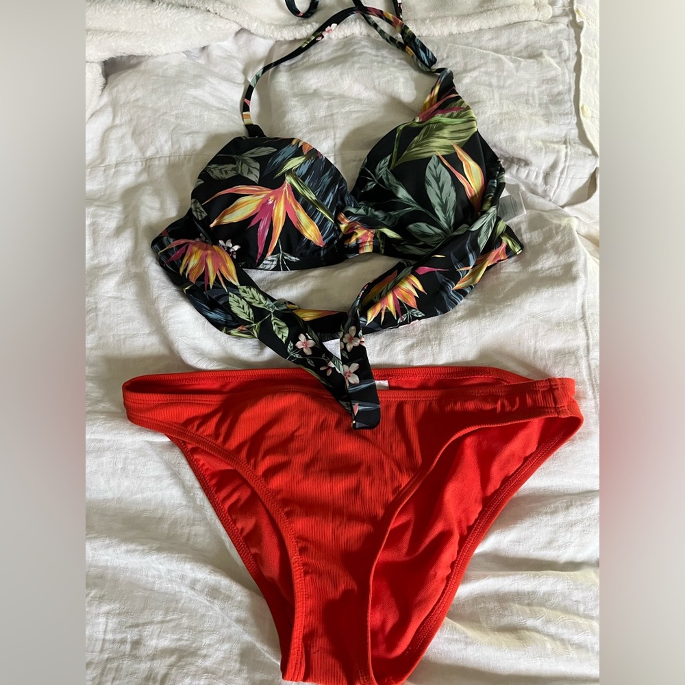 Bikini size medium